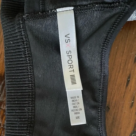 VSX Sport front closure knockout bra - Picture 4 of 4
